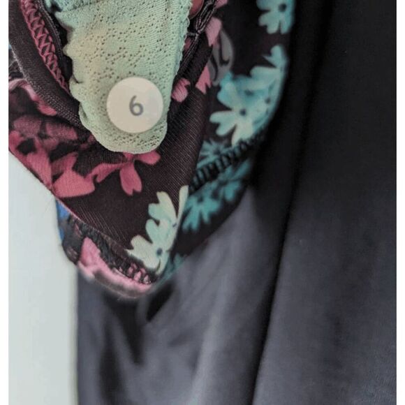 LULULEMON ATHLETICA No Limits Tank Size 6 - Picture 6 of 6